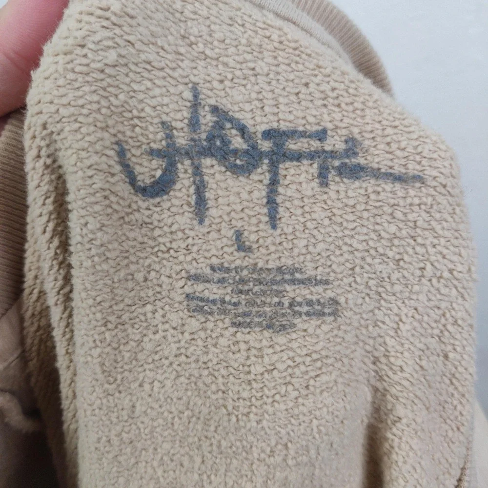 Unbranded measurements pit